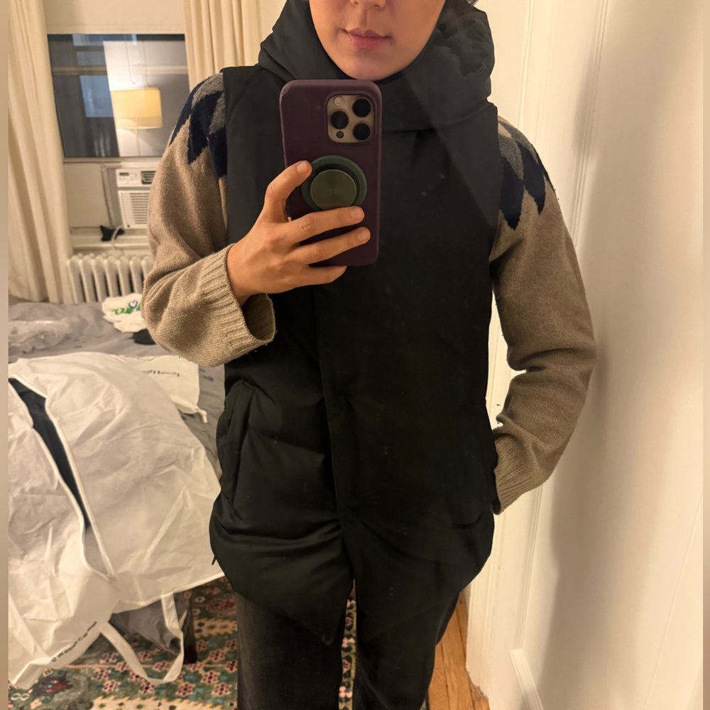 Pure DKNY down vest- brand new!